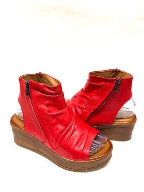 MIZ MOOZ WOMEN'S WEDGE SANDALS SIDE ZIP OPEN BACK SCARLET 37EU / 7US # T-90